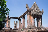Rovine di un portale al Preah Vihear
