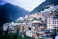 Il villaggio di Zangmu, (Tibet)