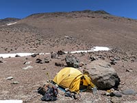 La mia tenda sulla sella a 5945 m