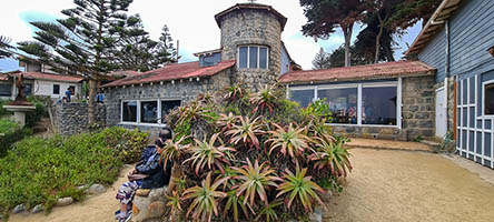 La casa di Pablo Neruda sull'oceano a Isla Negra