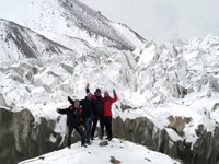 Gruppo nel punto più vicino al K2 raggiunto