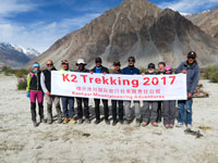 Gruppo al campo base cinese del K2