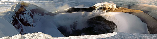 Panoramica del cratere del Cotopaxi dalla vetta