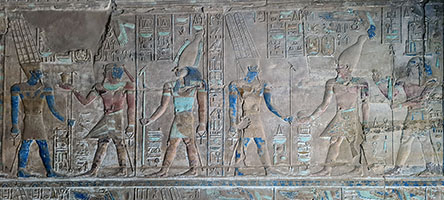 Seti I portato da Horus al cospetto di Osiride al tempio di Karnak