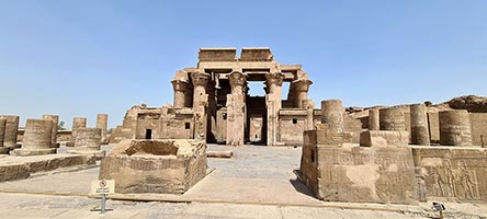 Tempio tolemaico di Kôm Ombo consacrato a Sobek e Horus il Vecchio