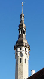 Il campanile a minareto del municipio