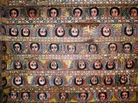 Gondar, soffitto a cassettoni con teste di angeli nella cattedrale di Debre Birhan Selassie