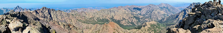 Panorama a 180° sul golfo di Calvi dalla vetta del monte Cinto