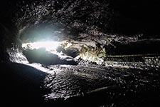 Tunnel di lava nella foresta demaniale di Grand Brûlé