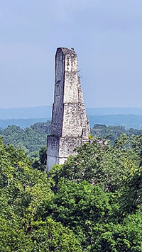 Tempio IV o del Serpente Bicefalo a Tikal