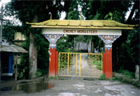 Gangtok, entrata del monastero di Enchey
