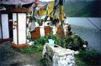 Tempio indù al lago di Tsango