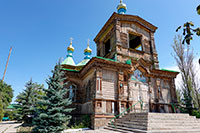 Ingresso della chiesetta ortodossa in legno di Karakol