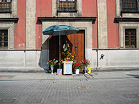 Statua di santo a Città del Messico