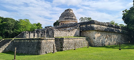 Osservatorio astronomico Maya 'Il Caracol' a Chichen Itza