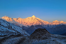 La catena dell'Annapurna al tramonto