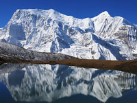 L'Annapurna si specchia nell'Icy Lake