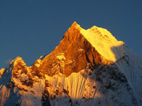 Una cima dell'Annapurna al tramonto