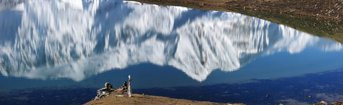 Riflessi dell'Annapurna sull'Icy lake