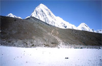 Il Kala Pattar (5650 m) da Gorak Shep