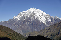Il Chamar, 7156 m, visto dalla valle del gompa di Langdang