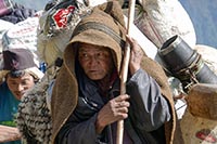Pastore nomade ad Harsyang Kuna nella valle del Rupina La