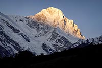 L'Himal Chuli, 7893 m, al tramonto