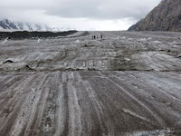 Striature sul ghiacciaio del Biafo