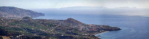 Funchal con las Ihlas Desertas sullo sfondo
