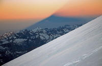 Ombra dell'Elbrus a ovest