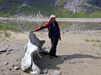 Giuseppe e il bacino di balena a Bunes - Lofoten