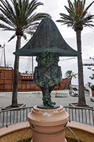 Monumento a el Enano a Santa Cruz