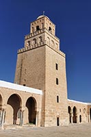 Il tozzo minareto della moschea di Qayrawan
