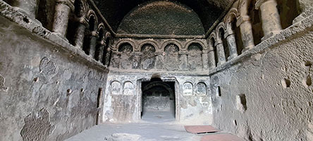 Sala refettorio del monastero di Selime 