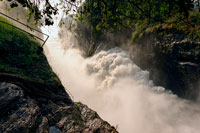 La gola ampia 7 m delle cascate Murchinson del Nilo Bianco