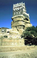 Wadi Dhahr, il Palazzo sulla roccia