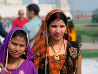 Signore indiane al Taj Mahal
