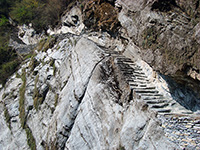 Sentiero verso Dorbang