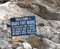 Cartello ponte sul Biafo Cartello ponte sul Biafo