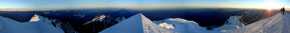 Panorama a 360° dalla vetta del Monte Bianco all'alba