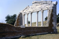Apollonia - Facciata tempio di Diana