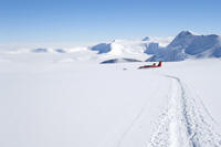 Il Twin Otter in manovra al Vinson base camp