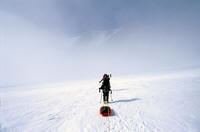 In salita nella nebbia verso l'headwall