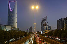 Notturno a Riyadh sulla King Fahd Road