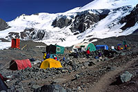 Plaza de Mulas,4265 m, campo base dell'Aconcagua