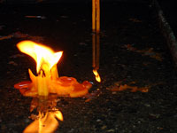Candele sull'acqua