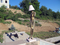 Statua femminile della scalinata