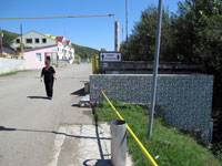  Muro di targhe azere a Vank