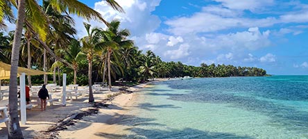 La spiaggia ovest dell'Half Moon Caye
