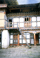 Cortile di Tamshing Goemba